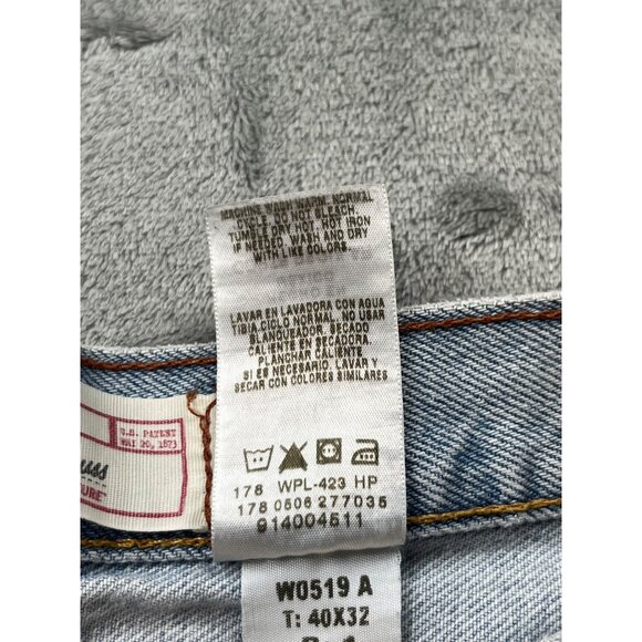 Vintage Levis Strauss 519 Mens 39x30.5 Signature Regular Fit Jeans Light Wash - Picture 13 of 14